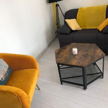 Apartamento L Imprevu Chartres Exterior foto