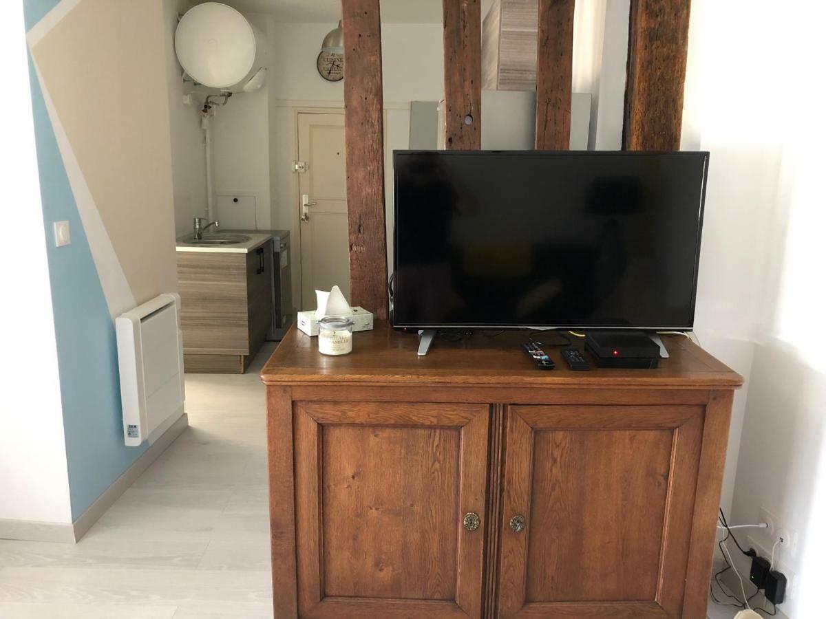 Apartamento L Imprevu Chartres Exterior foto